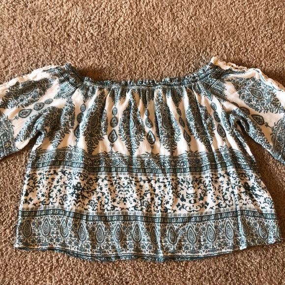 Off the shoulder shirt - Picture 2 of 4